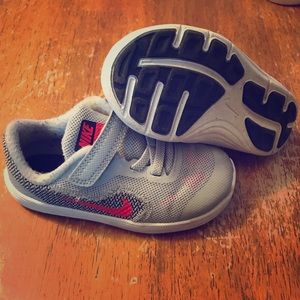 Toddler Nike Sneakers size 8